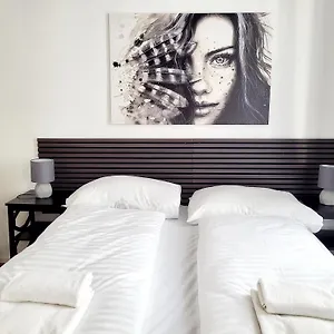 Floridsdorfer - Free Highspeed-internet Apartment Wien